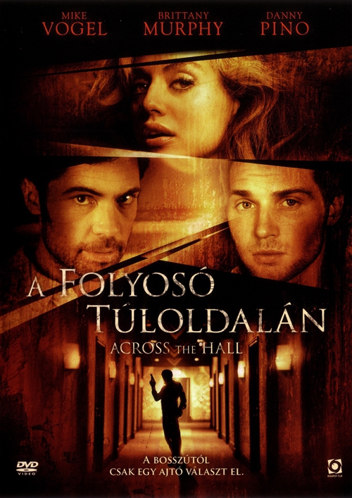 A folyosó túloldalán *Antikvár - Kiváló állapotú* DVD