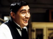 Alfred Molina