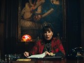 Anjelica Huston