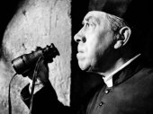 Don Camillo, Monsignore... de nem túlságosan