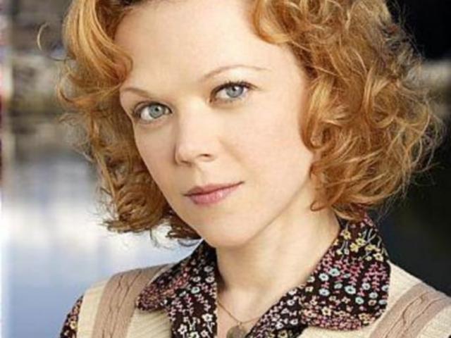 Emily Bergl broadway