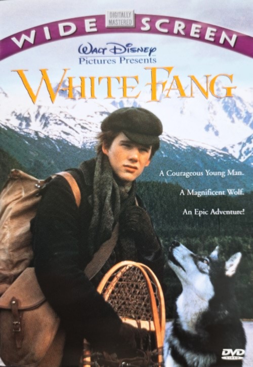 Fehér Agyar DVD