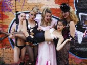 Lokálkirálynők, avagy feminista ribancok queerX mulatókban