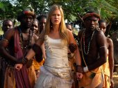 Menyasszonyi ruhában Afrikán keresztül